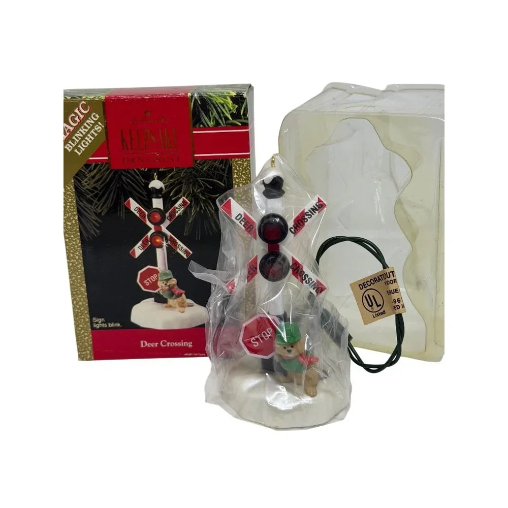 Hallmark Keepsake Ornament Deer Crossing Magic Blinking Light Christmas Decor 4